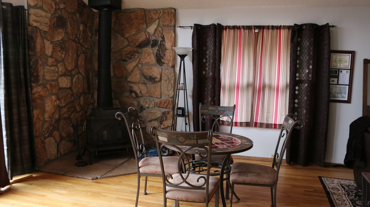 4620 Martindale Ave - Photo 3 of 20