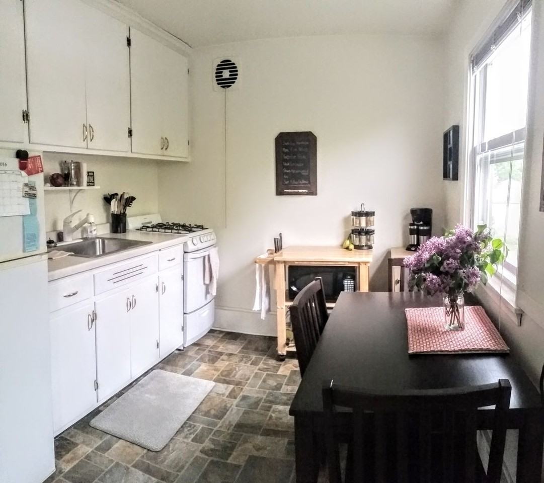 1231 St Clair Avenue - Photo 3 of 11