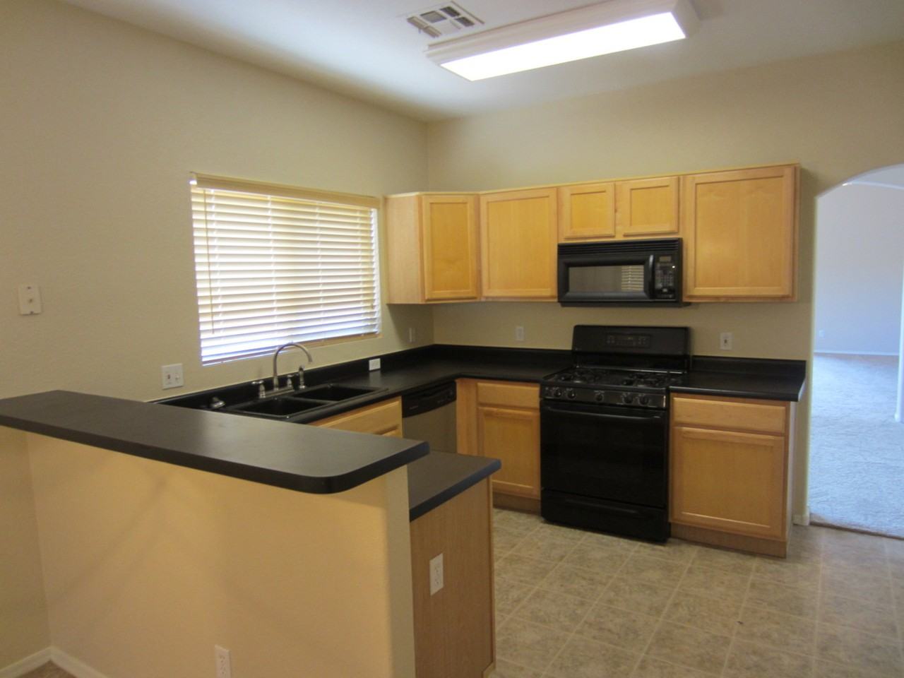 7454 W Mission View Pl - Photo 4 of 12