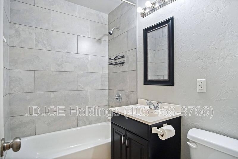 312 E Jacobs Dr - Photo 4 of 17