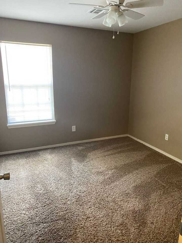 128 Killdeer Dr - Photo 7 of 13