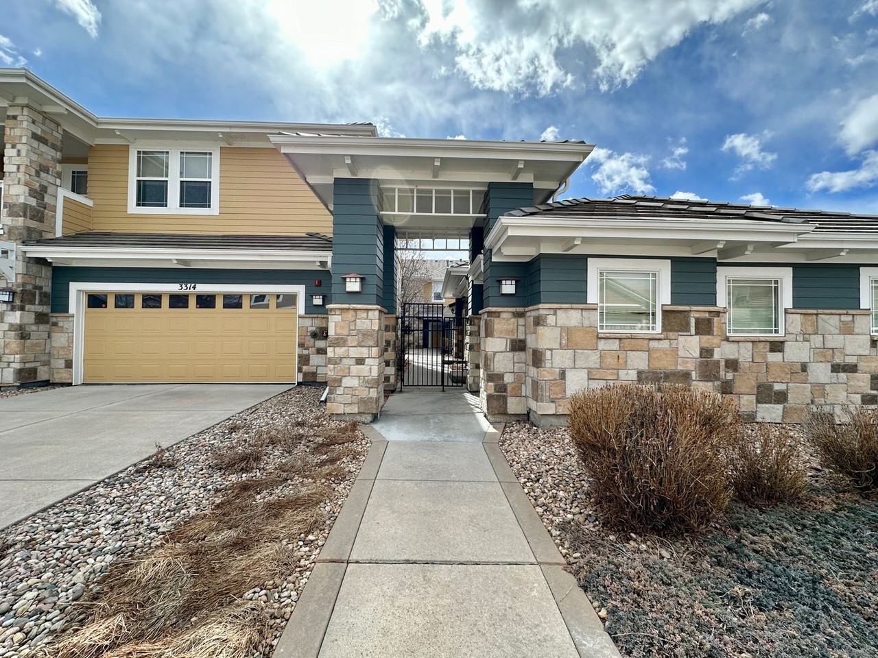 3308 Molly Ln - Photo 2 of 26