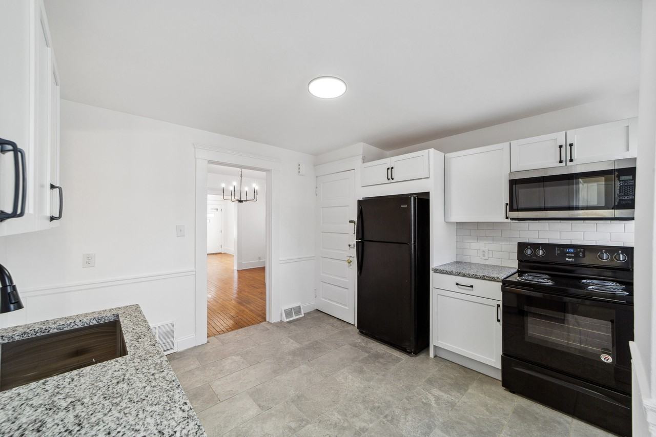 1356 W 58th St #A - Photo 3 of 23