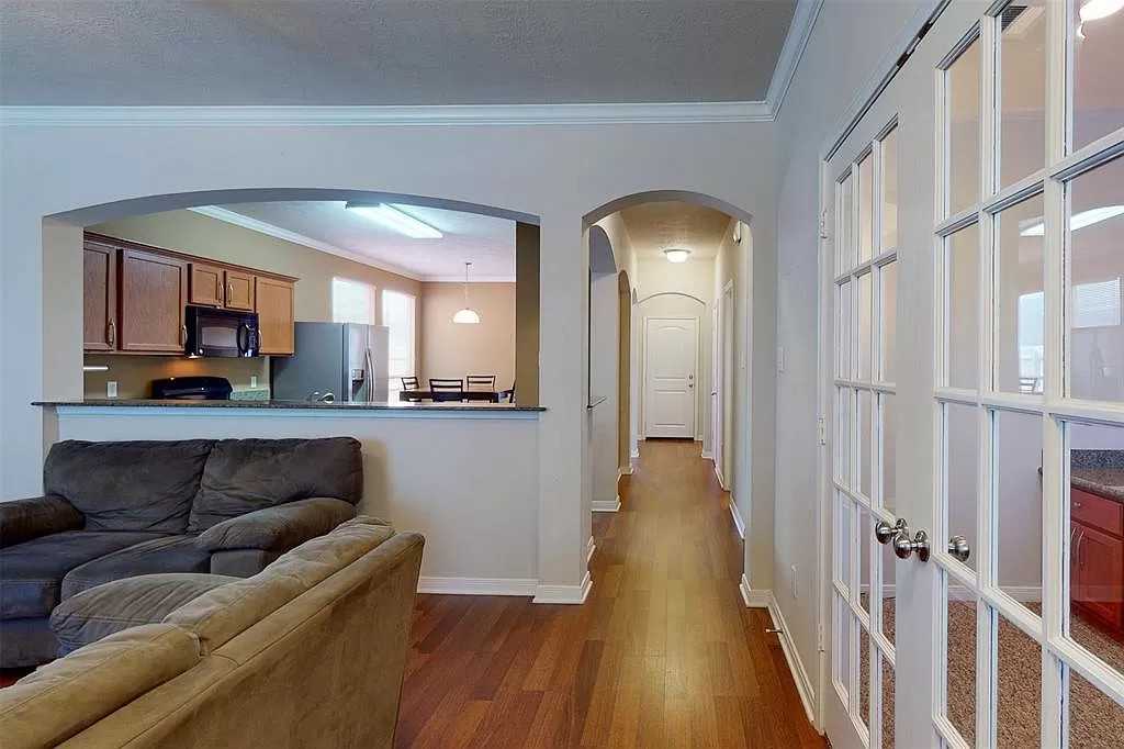 908 Eagle Ave #NA - Photo 6 of 20