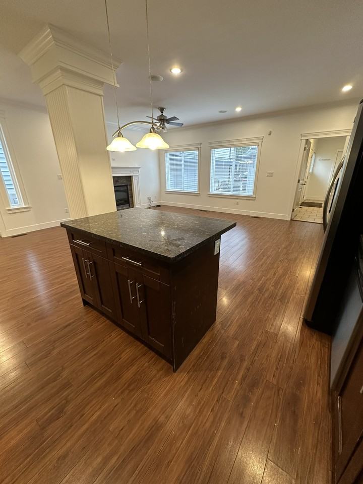 15078 60 Avenue - Photo 5 of 34