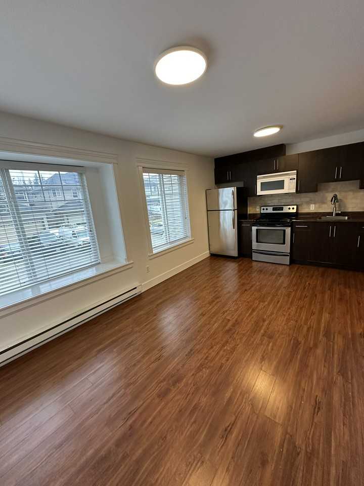 15078 60 Avenue - Photo 3 of 16