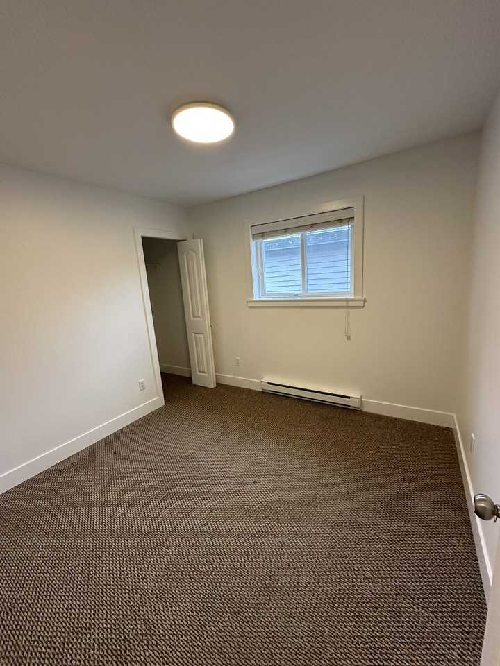 15078 60 Avenue - Photo 7 of 16