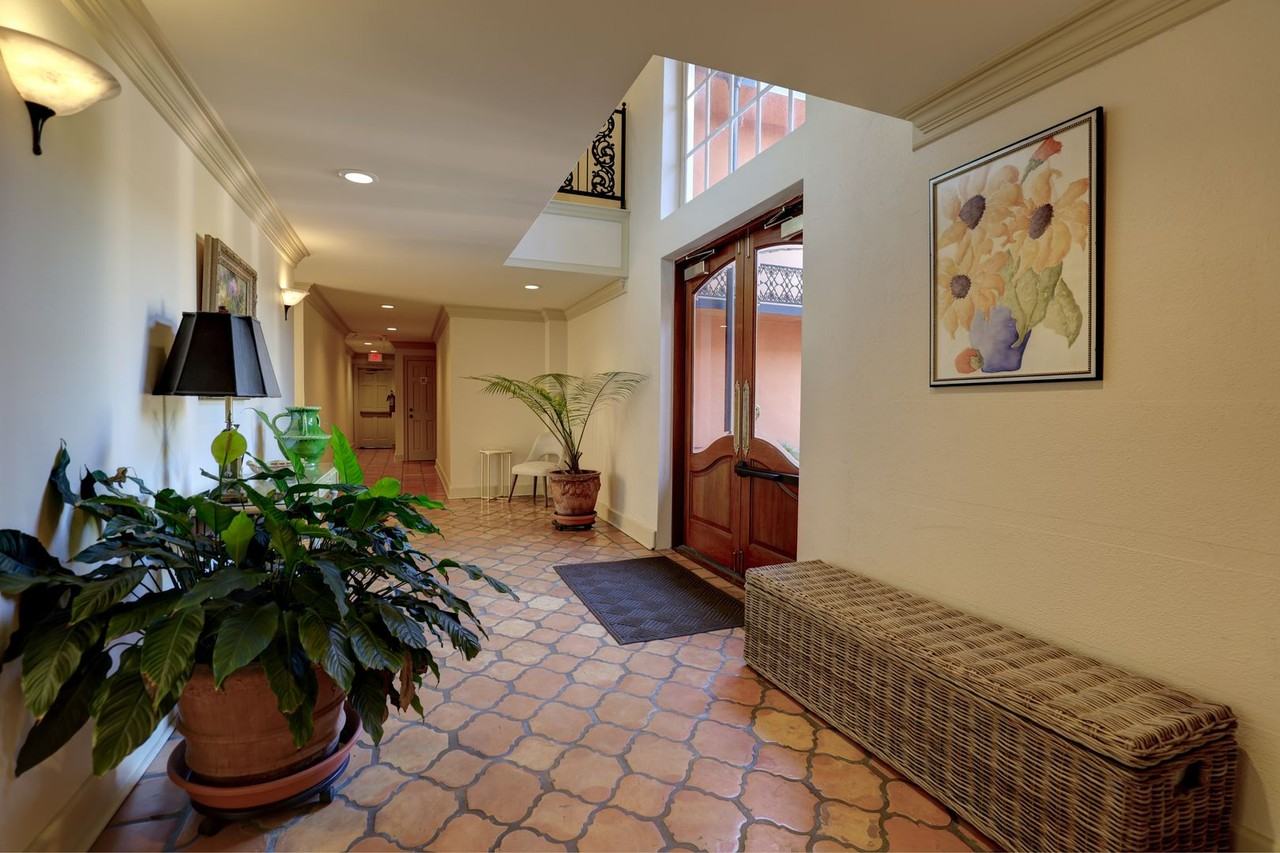 110 Fairhope Ave #2 - Photo 5 of 20