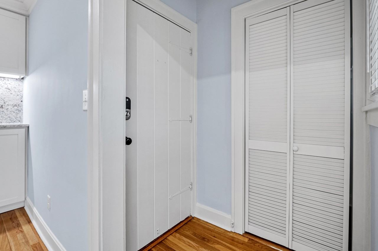 211 W 51st Ter #2 - Photo 3 of 20