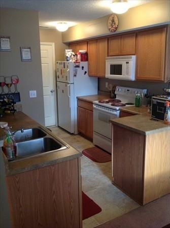 2413 Deerfield Blvd - Photo 6 of 16