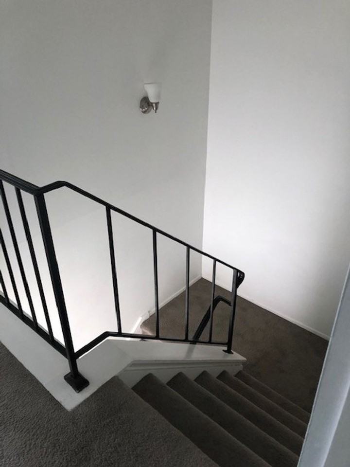 9651 Kensington Dr - Photo 2 of 13