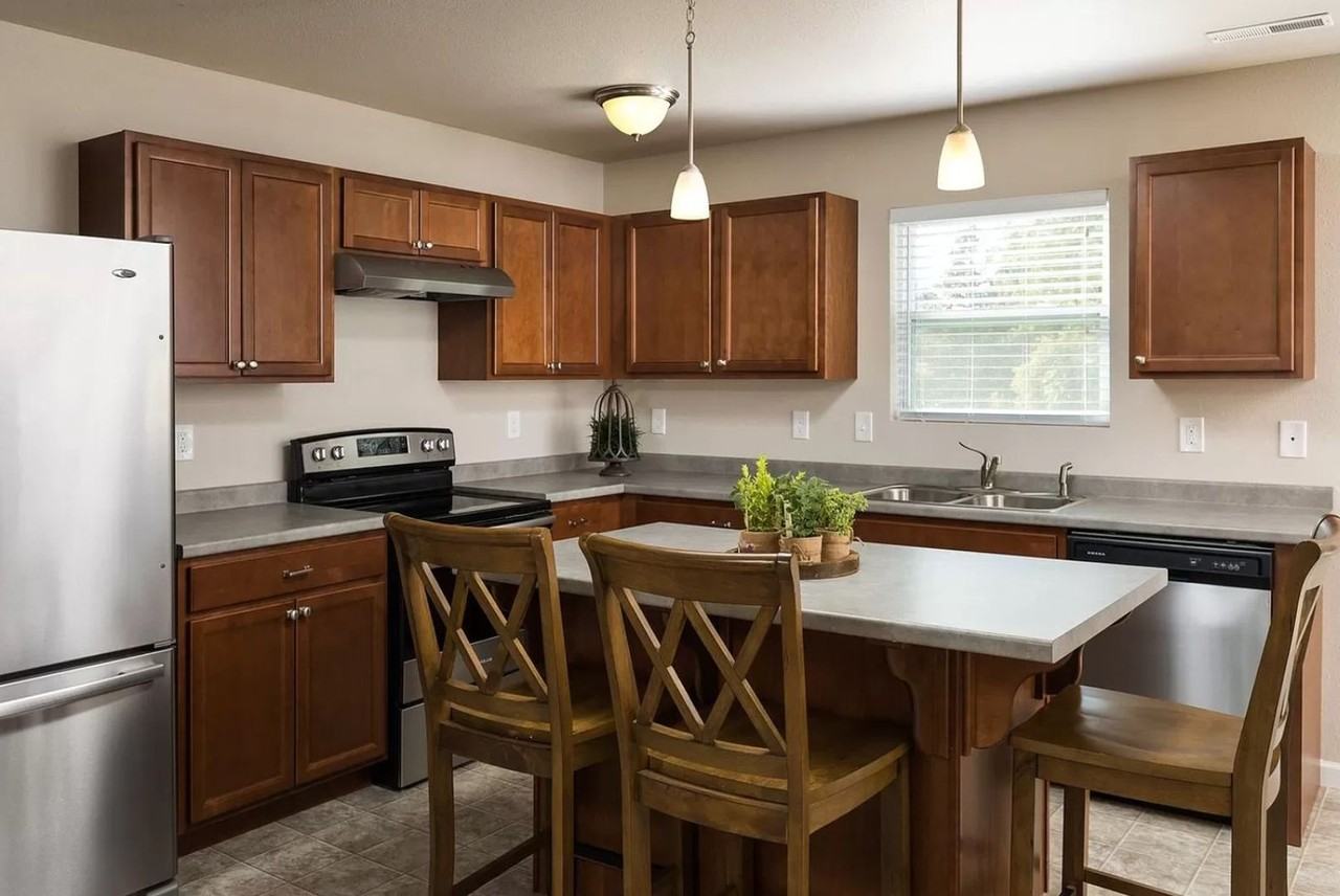 4645 Quaker Hill Ct Se - Photo 4 of 17