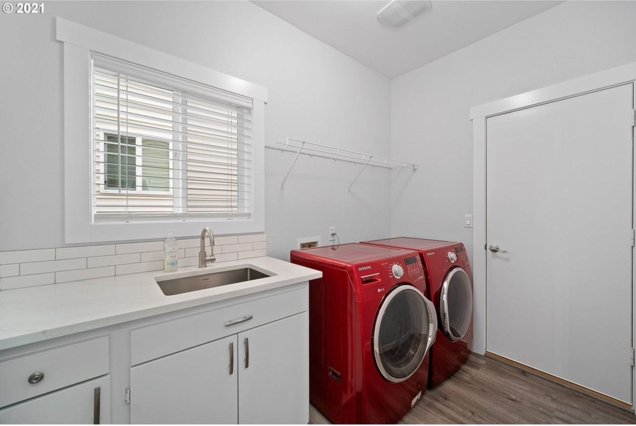 12810 Ne 49th Way - Photo 6 of 18