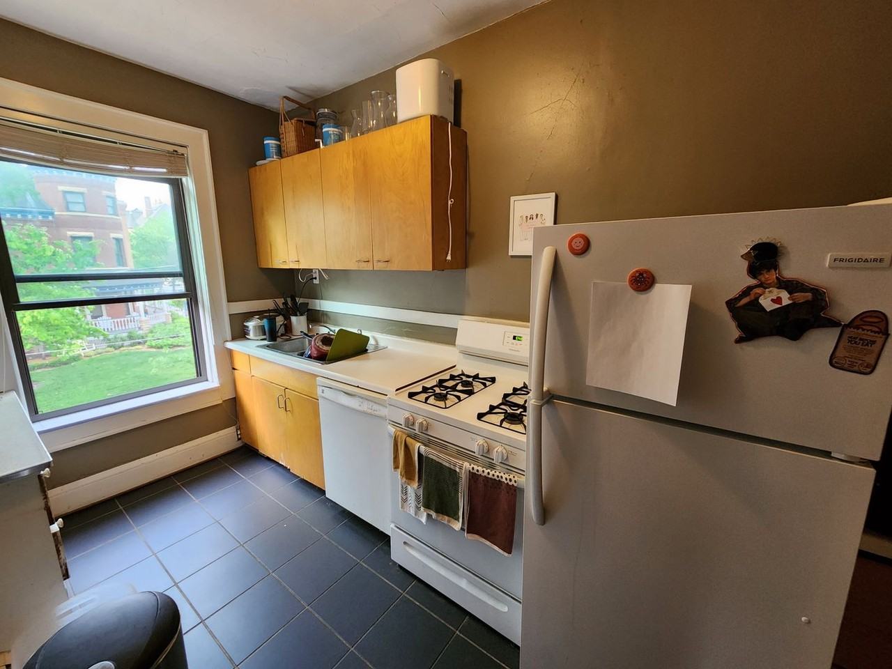 2200 Dupont Ave S - Photo 6 of 14