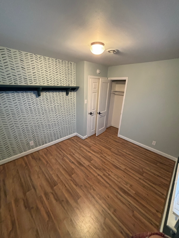 5403 Bloomingdale Ave - Photo 6 of 9