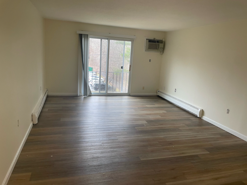 25 Harris St #28 - Photo 2 of 9