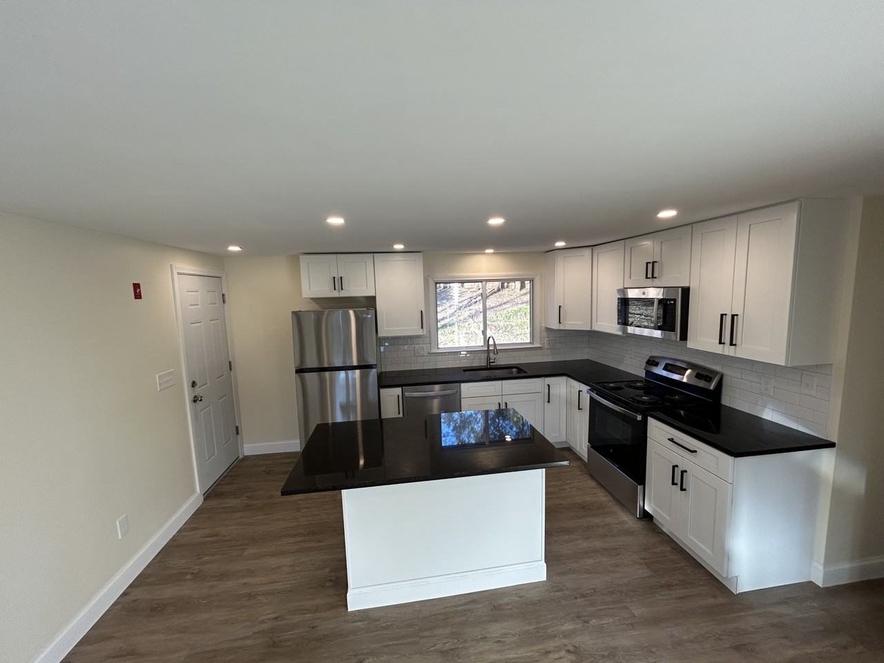 36 Eliot Rd #36 - Photo 2 of 15