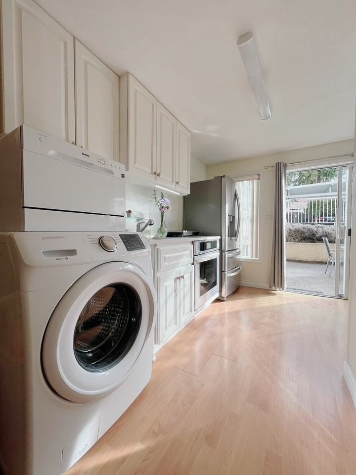 2530 W 21st Ave - Photo 4 of 6