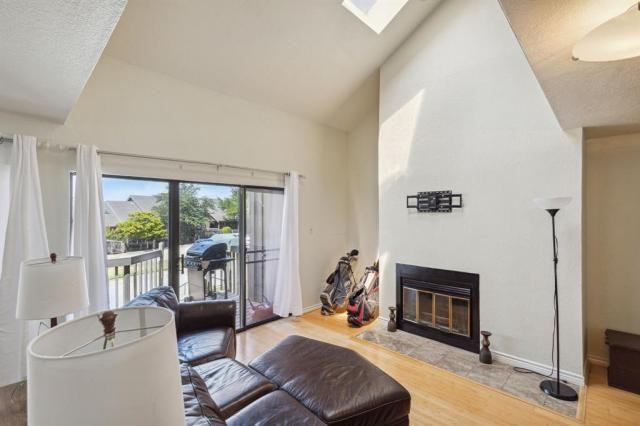 1108 Signal Ridge Pl - Photo 3 of 23