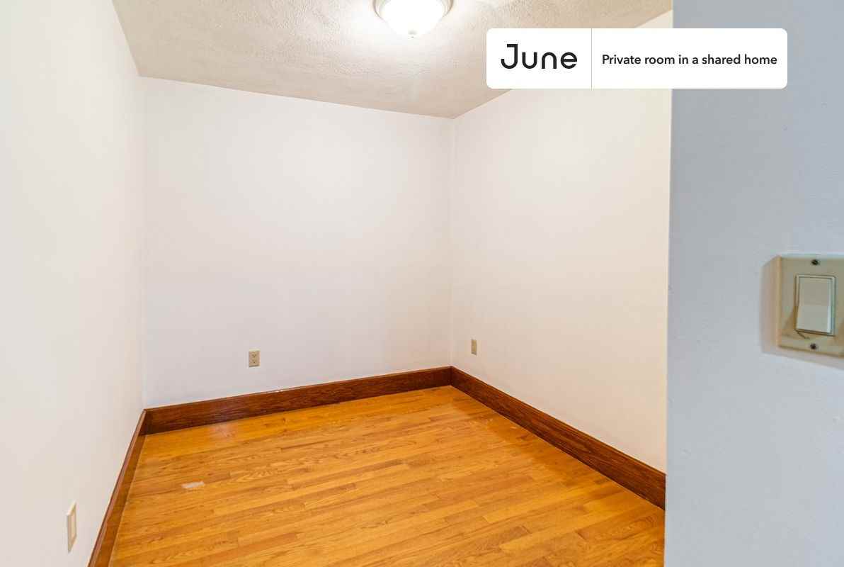 166 Auburn St #B - Photo 6 of 13