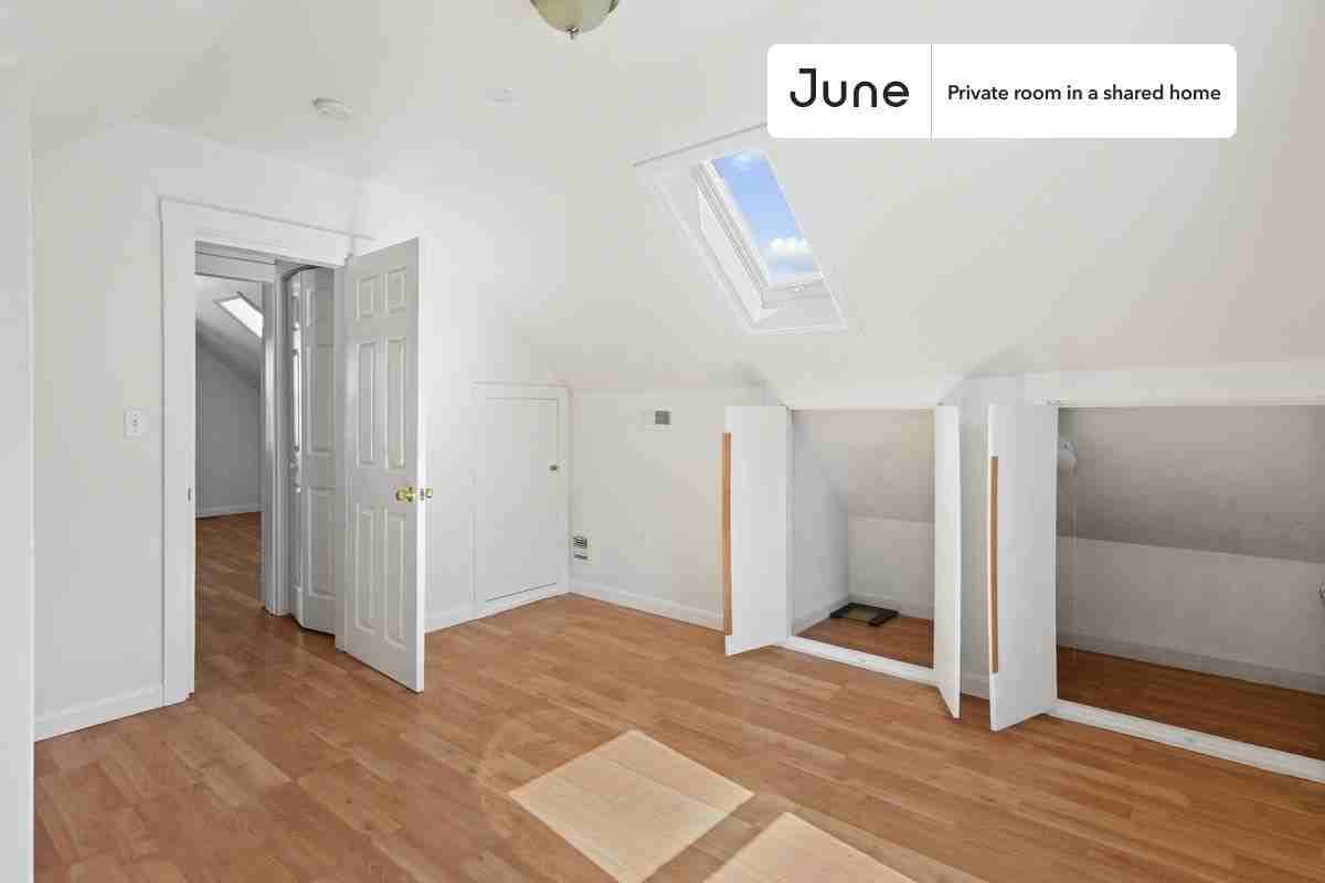 30 Royal St #F - Photo 4 of 16