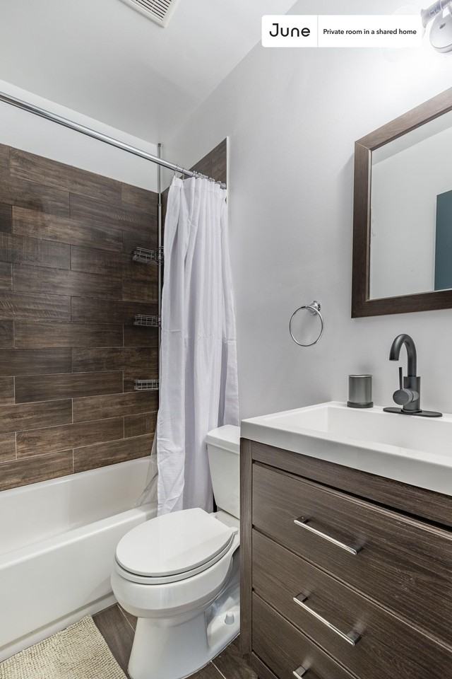 2015 Vermont Ave Nw #A - Photo 4 of 11