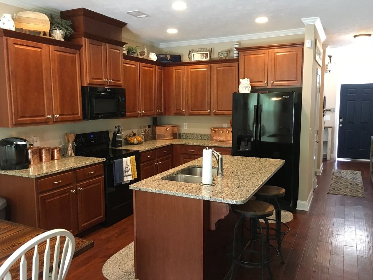 1989 Kenlock Dr - Photo 4 of 18