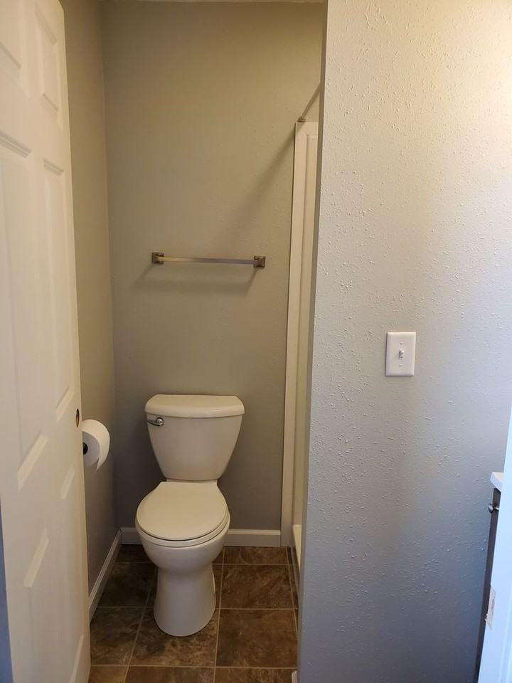 424 E Main Multi - Photo 2 of 11