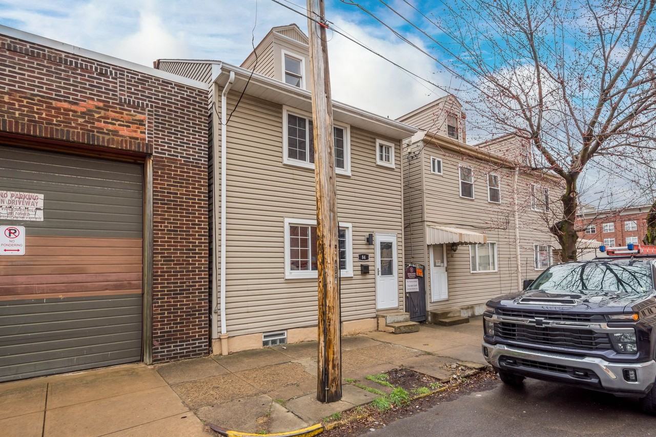 84 S 26th St - Photo 4 of 33