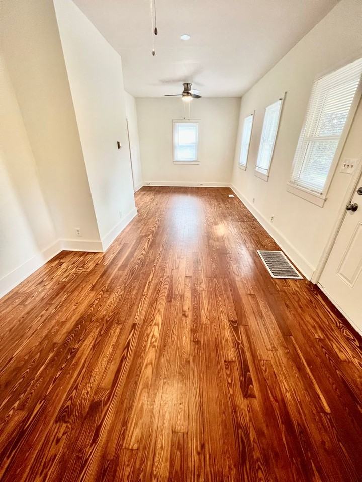 1601 Debow St - Photo 2 of 11