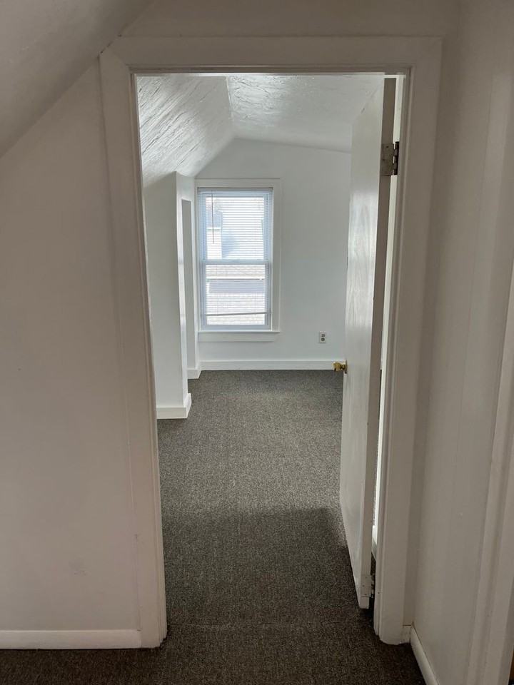396 East St #2 - Photo 2 of 17