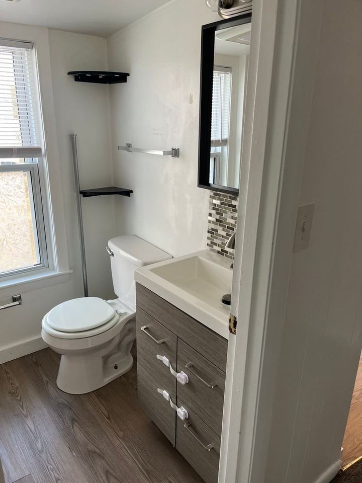 396 East St #2 - Photo 3 of 17