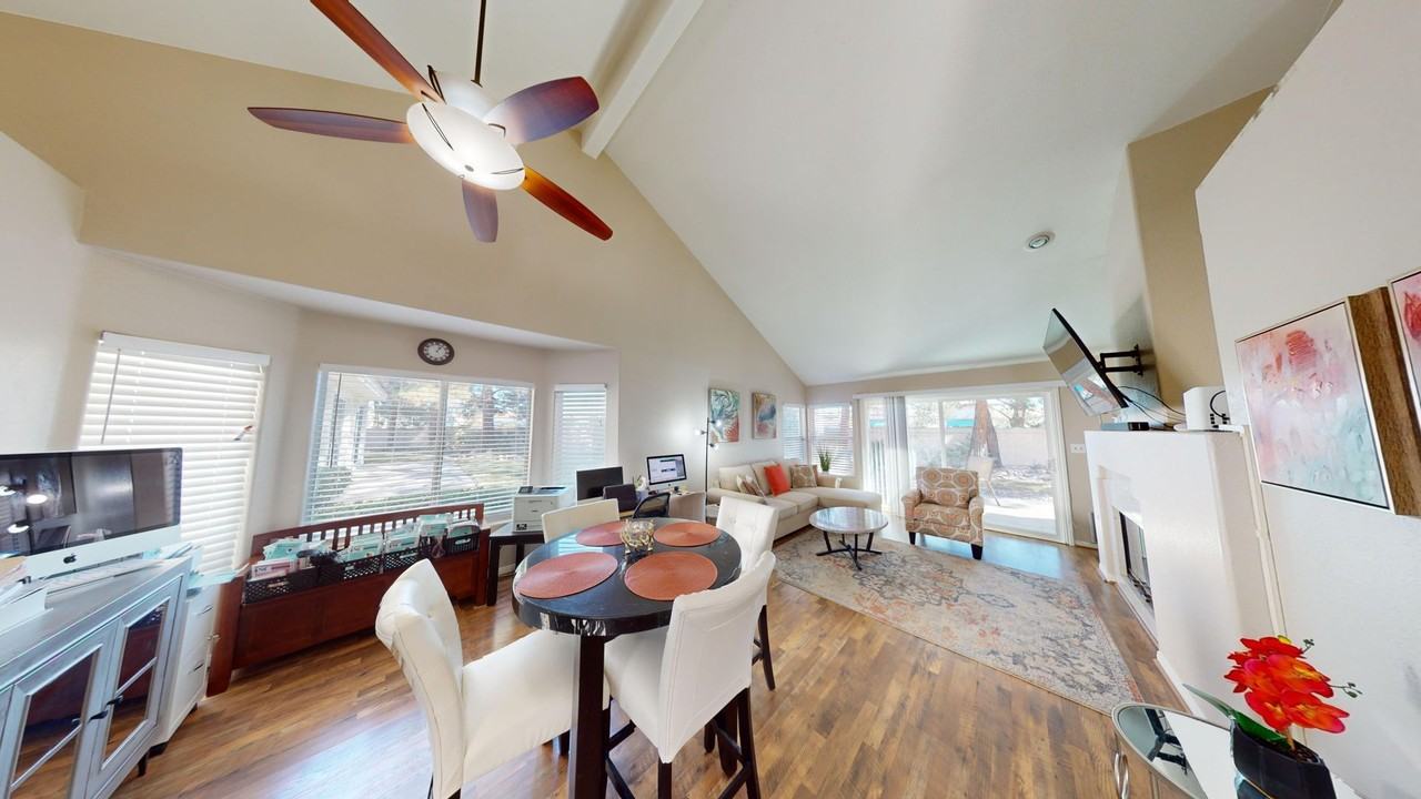 6944 Emerald Springs Ln - Photo 3 of 32