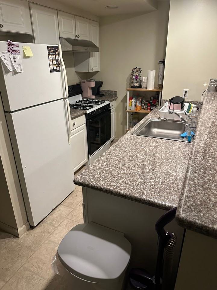 1927 Fox Way - Photo 3 of 13