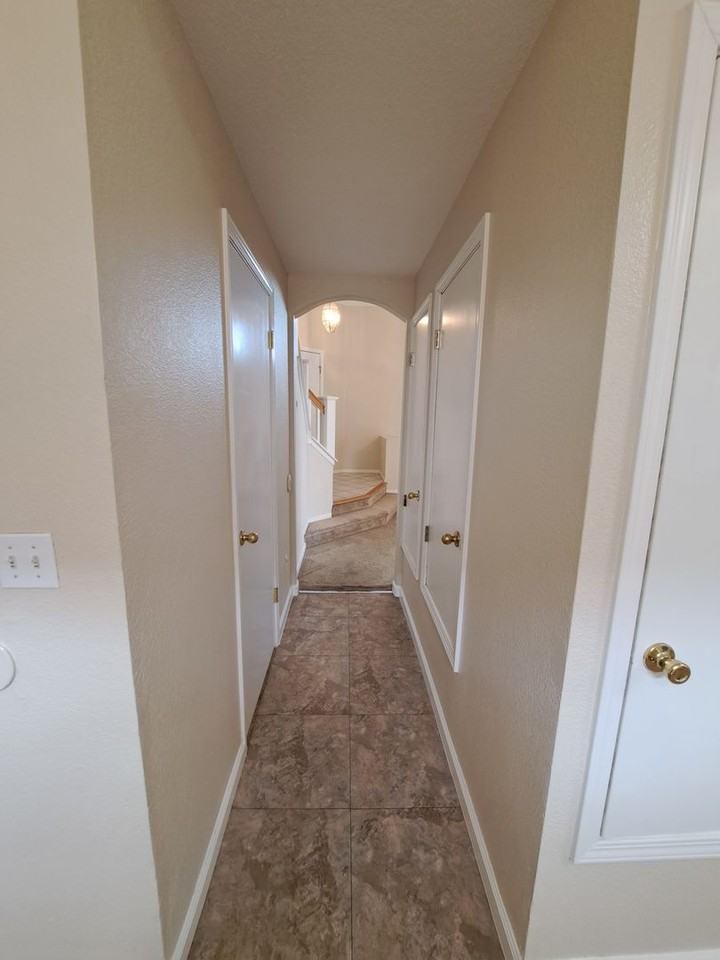 849 Chateau Cir - Photo 7 of 22