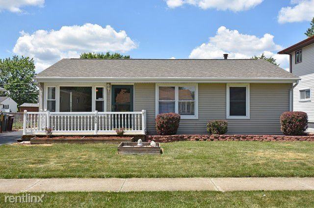 16750 Hobart Ave - Photo 2 of 11