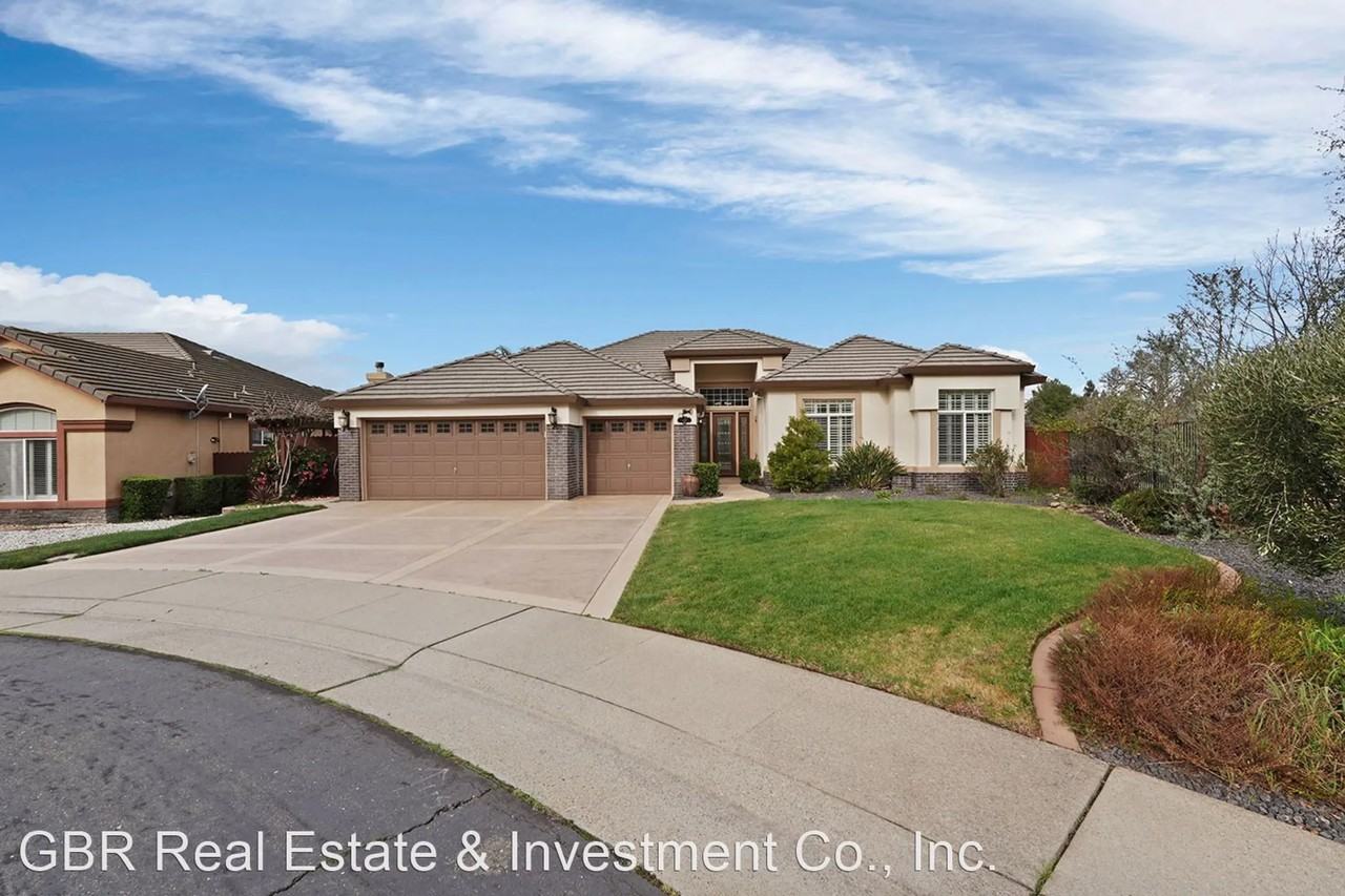 888 Farley Ct - Photo 2 of 50