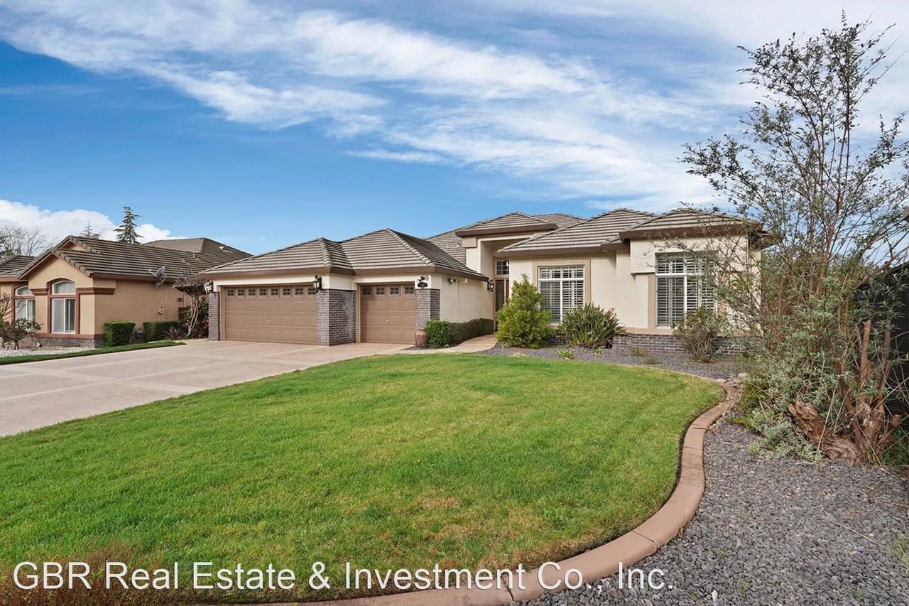 888 Farley Ct - Photo 3 of 50