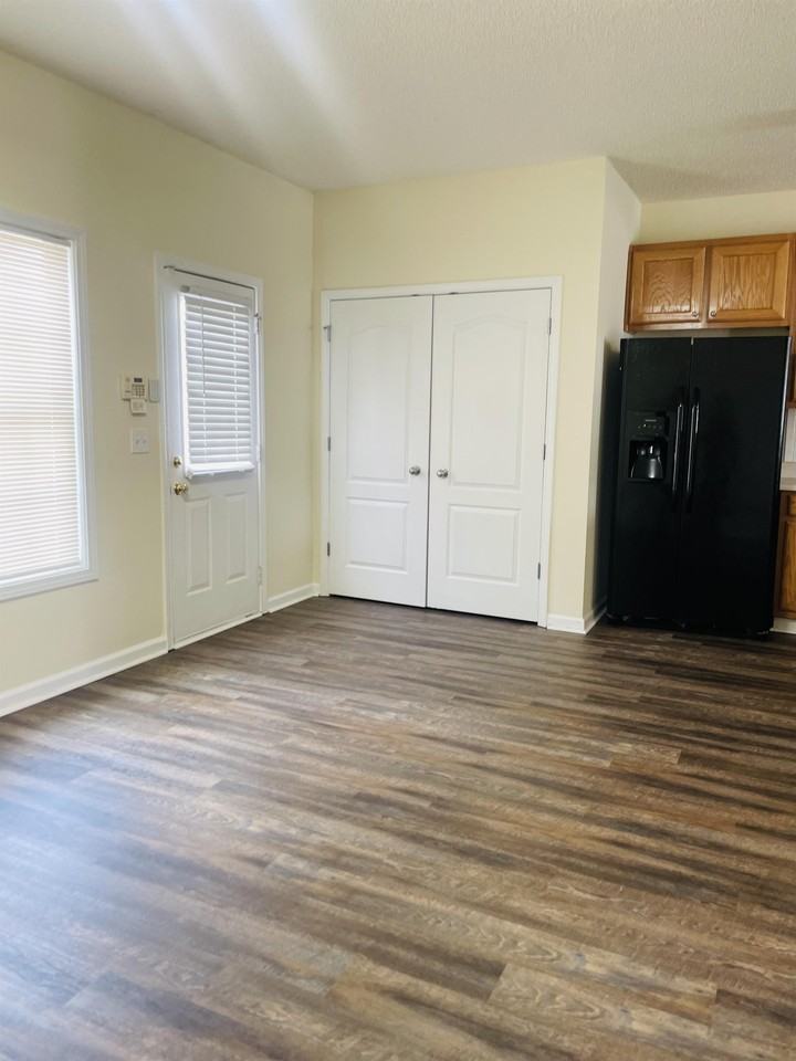 7635 Commerce Ct #1 - Photo 6 of 21