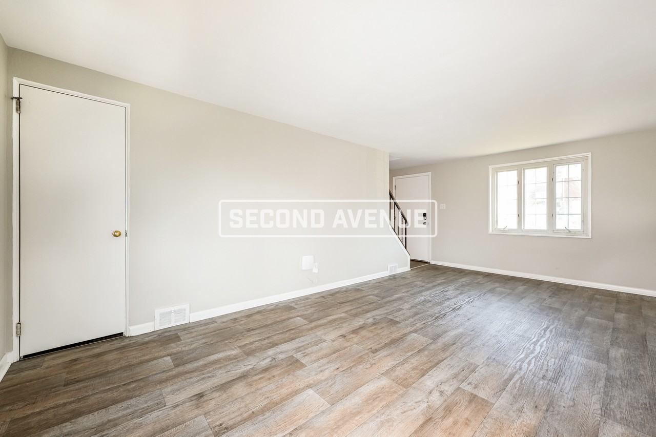 327 Elias Dr - Photo 2 of 17