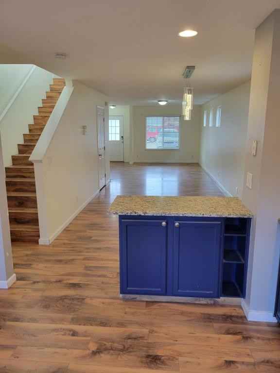 2062 S Gourley St - Photo 4 of 10