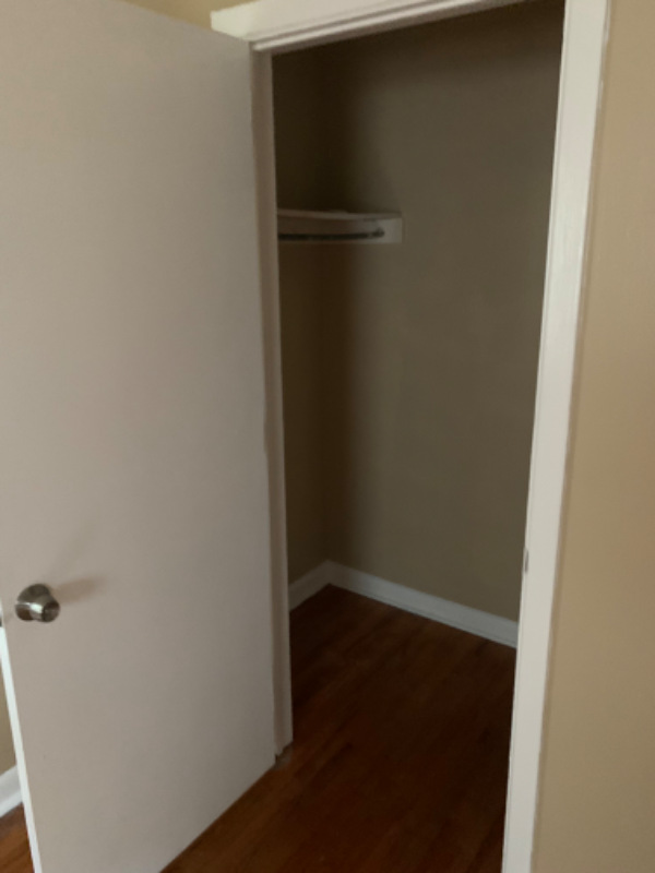2710 Mcelroy St - Photo 3 of 13