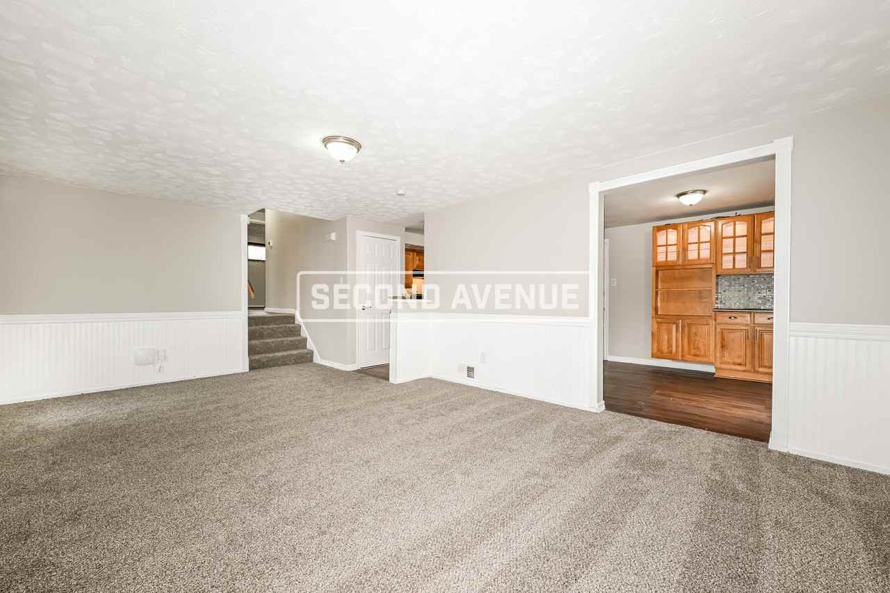 802 8th Ave - Photo 2 of 12