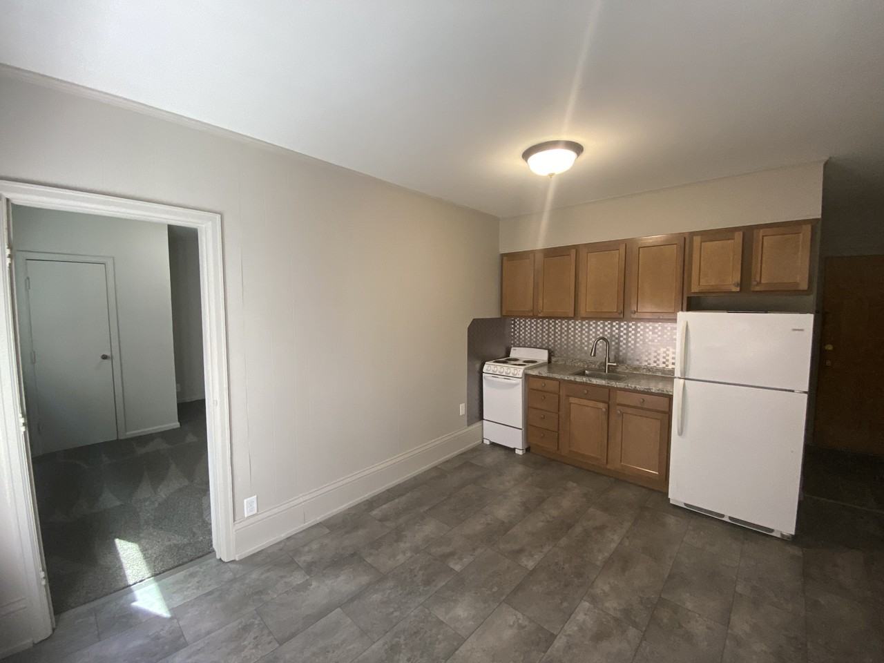 119 W Sandusky St #5 - Photo 2 of 8