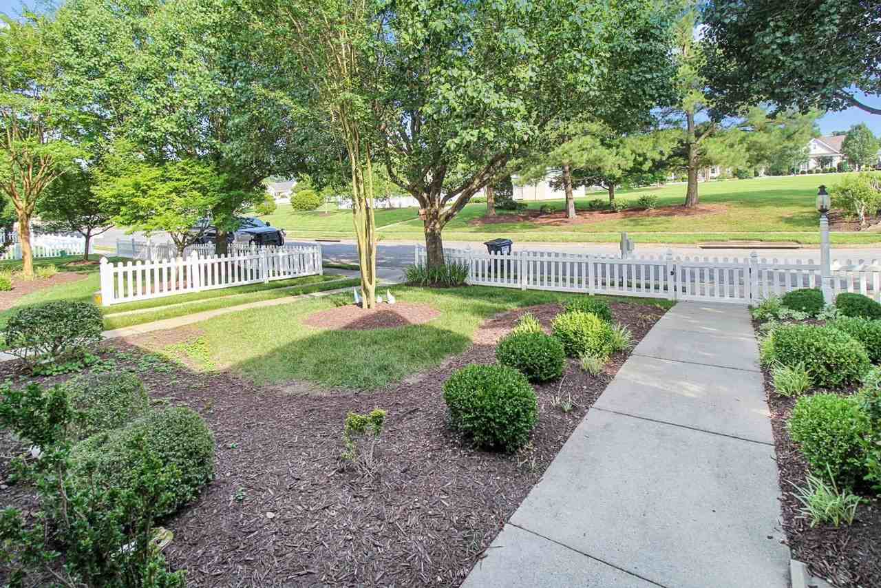 9035 Planters Xing - Photo 2 of 25