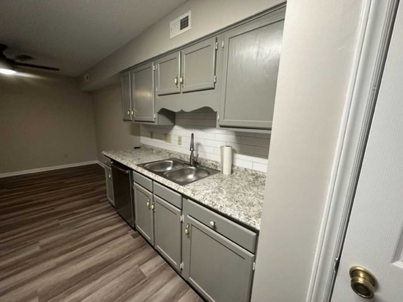 800 Folly Ct Unit C - Photo 3 of 31