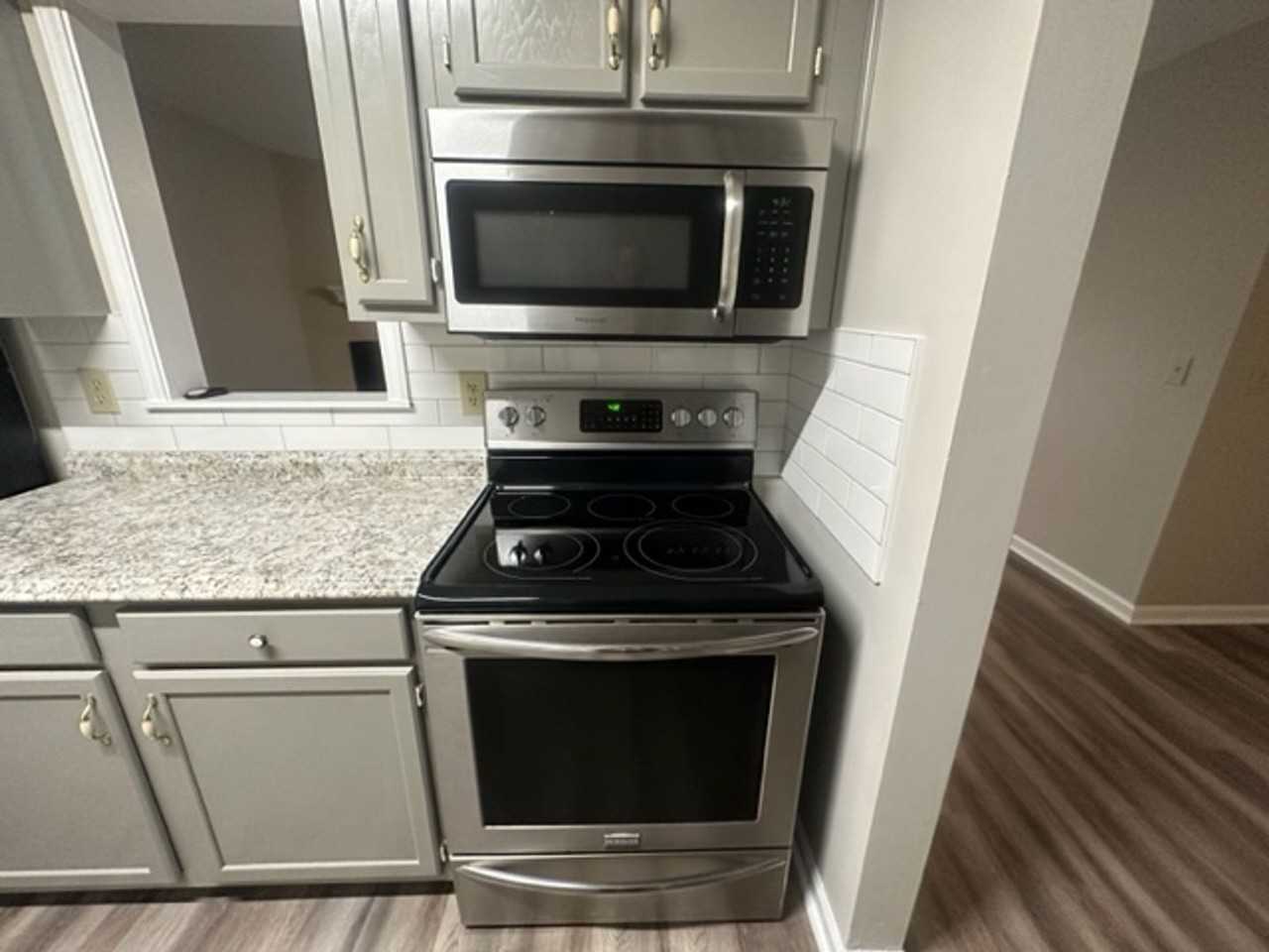 800 Folly Ct Unit C - Photo 5 of 31