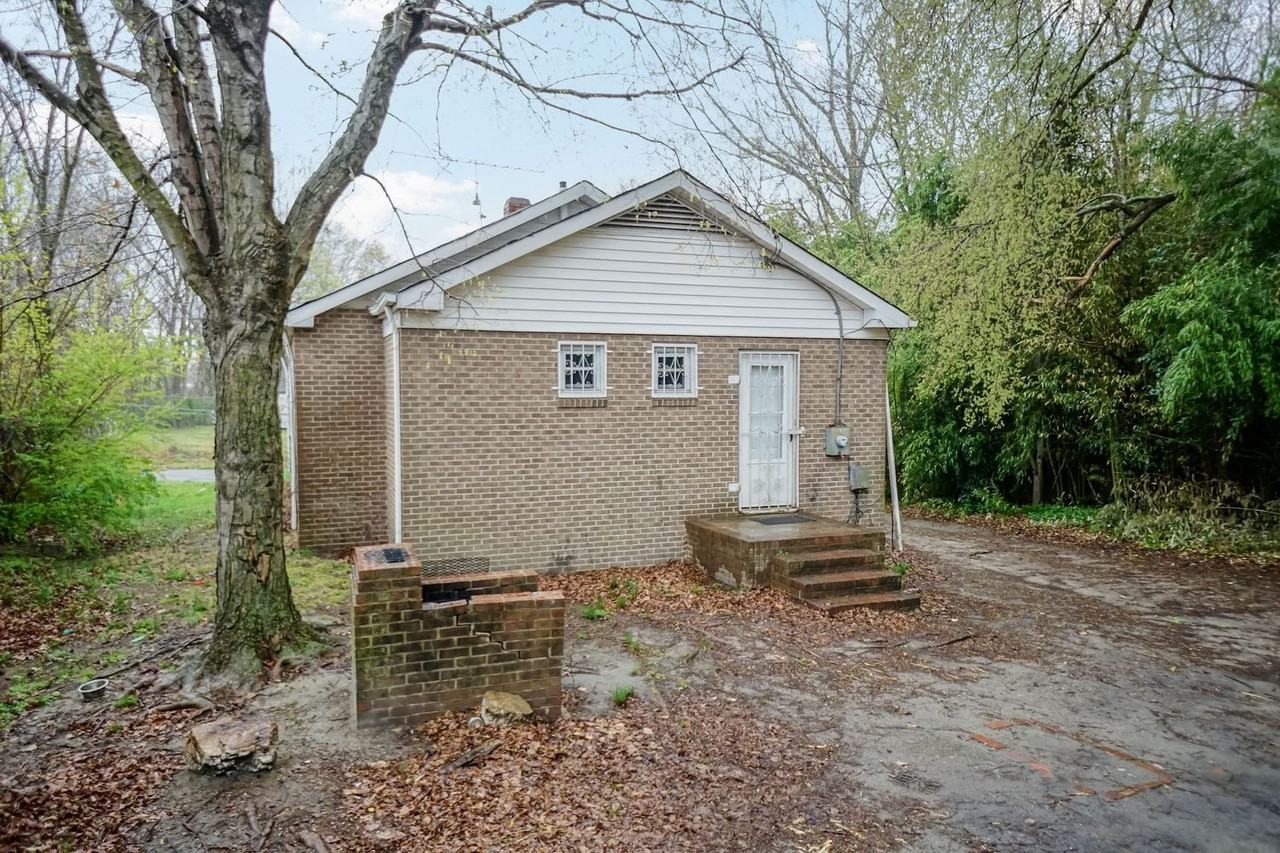 736 Vaughan St - Photo 3 of 19