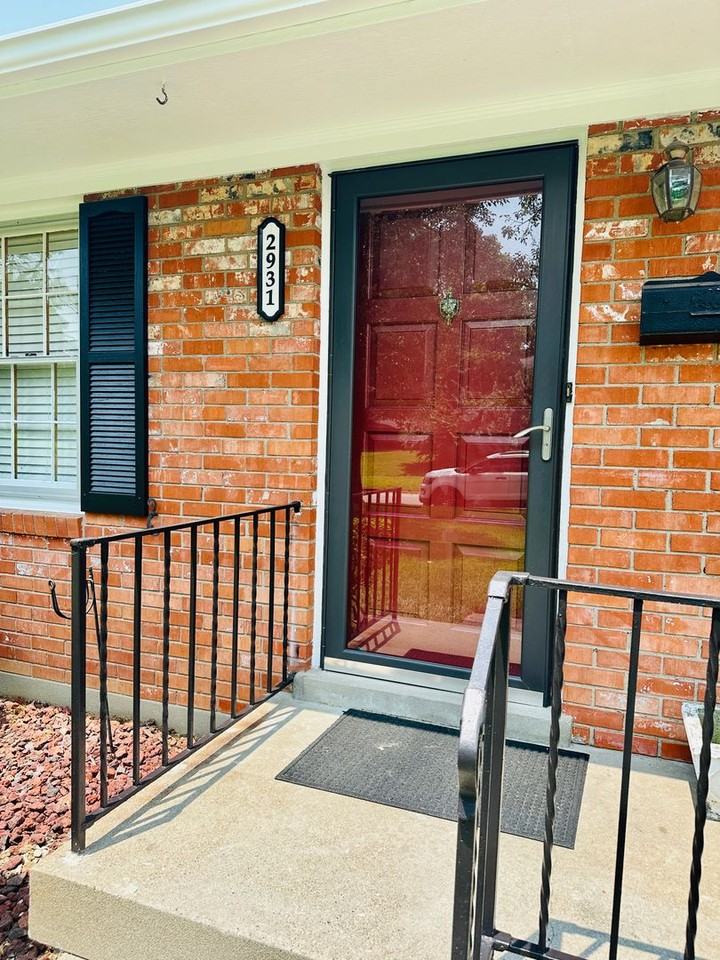 2931 Sheldon Rd - Photo 3 of 18