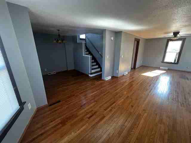 817 W 7th St #1 - Photo 2 of 15